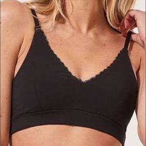 PACT Organic Pretty Plunge bra